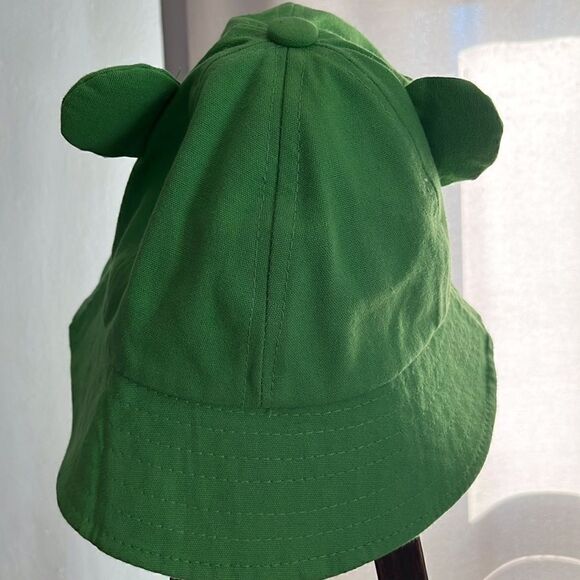 Cute kids like New Green Frog Hat - Picture 2 of 3